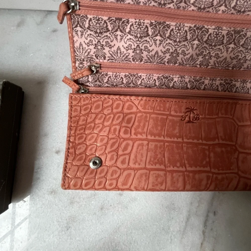 Tommy Bahama Terracotta Crocodile Embossed jewelry travel case